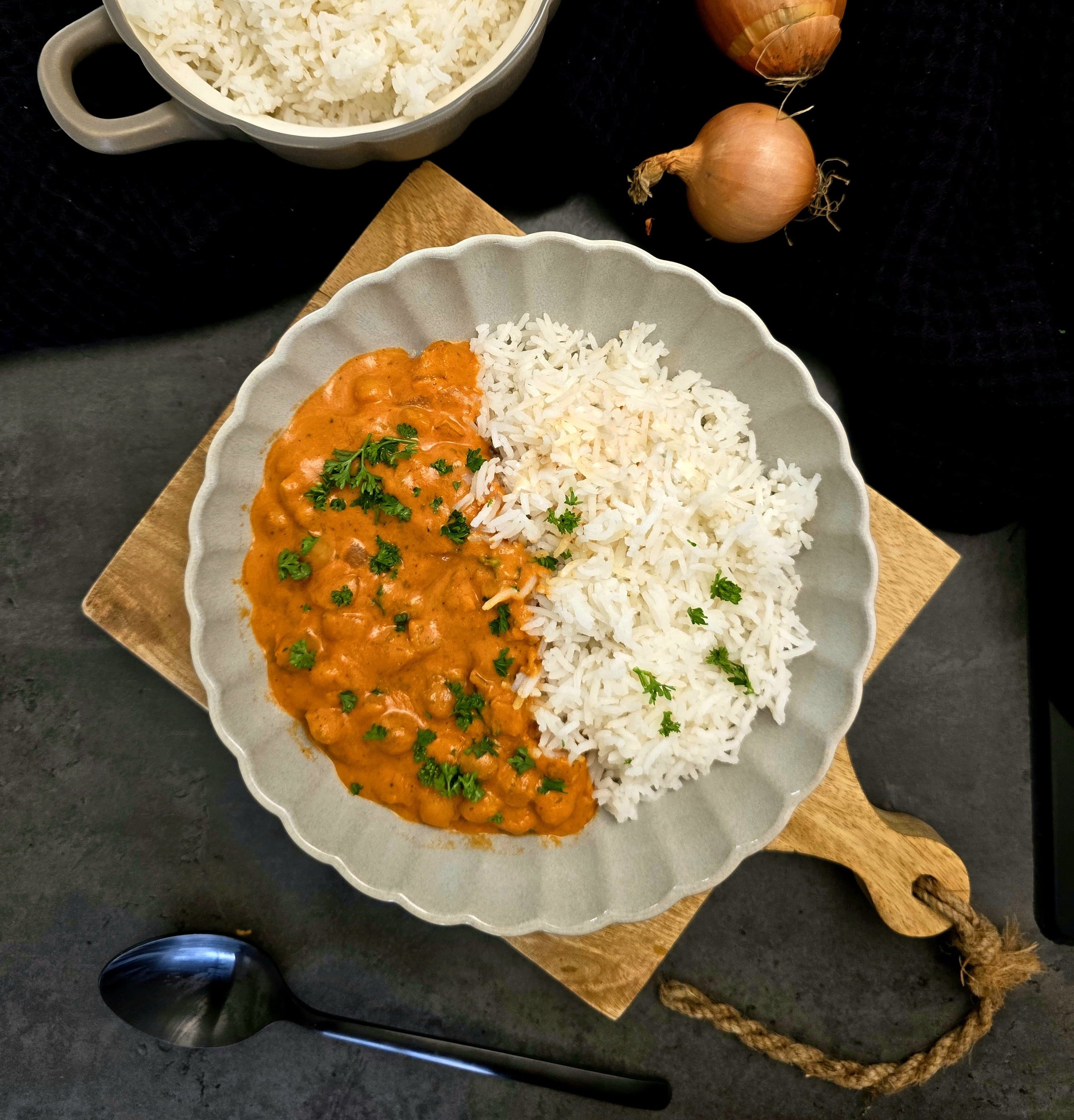 Kichererbsen-Curry-Bowl – cremig, würzig & vegan!